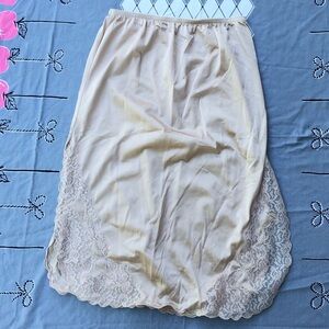 Vintage Contessa Slip
